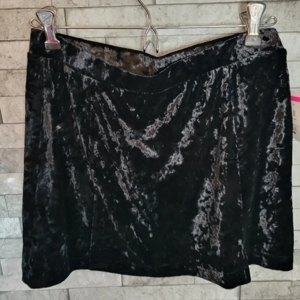 Abound NWT Black Velour‎ Mini Skirt Size Nedium Nordstrom